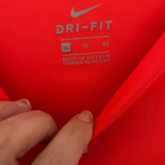 Nike dri fit long sleeve - Picture 2 of 3